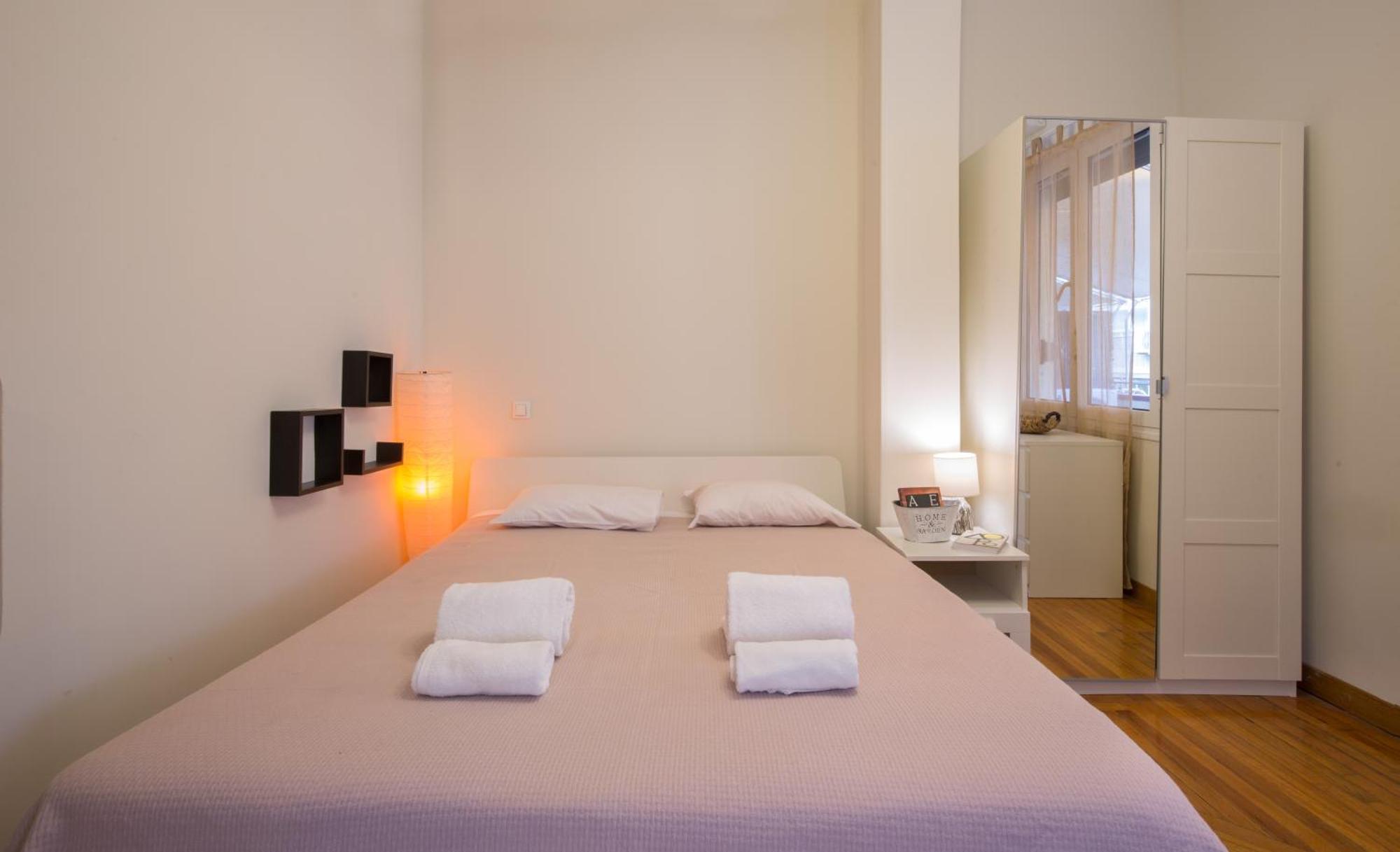 Downtown Quiet Apartment On A Pedestrian Street Athen Eksteriør billede